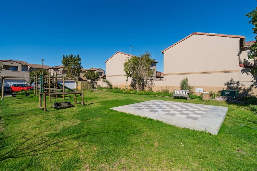 3 Bedroom Property for Sale in Royal Ascot Western Cape